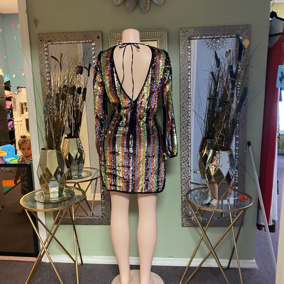 Dress - Picture 2 of 3